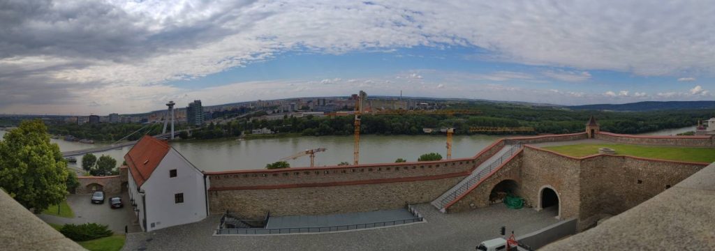 Bratislava im Panorama