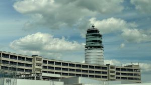 Der Tower - das Herzstück des Flughafens Wien