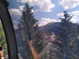 Die Basilika von Mariazell aus der Gondel fotografiert