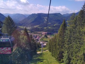 Mit der Gondel die Bürgeralpe hinauf
