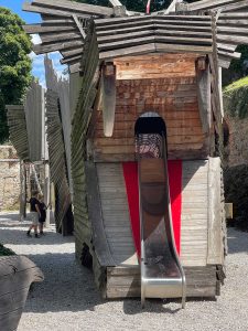 Drachenspielplatz mit Flair für alt und jung auf der Schallaburg