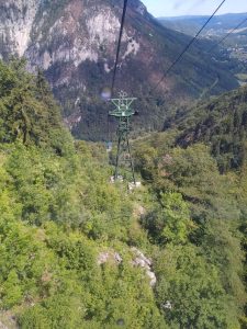Seilbahn hinunter