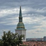 Turm der Krönungskirche St. Martin in Bratislava