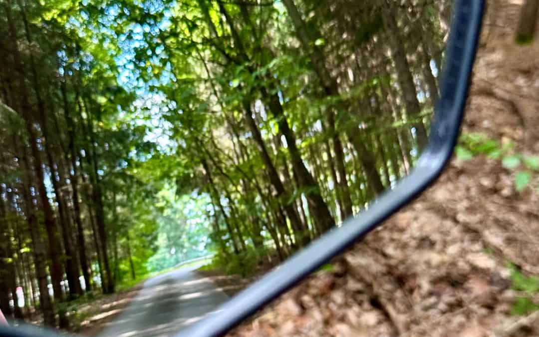 Mein Anhänger, mein Rad und ich kurven durchs Südburgenland